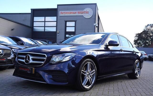 Blauw Gebruikt 2020 Mercedes E350 AMG Sedan | € 38.950 - Afbeelding 1/4