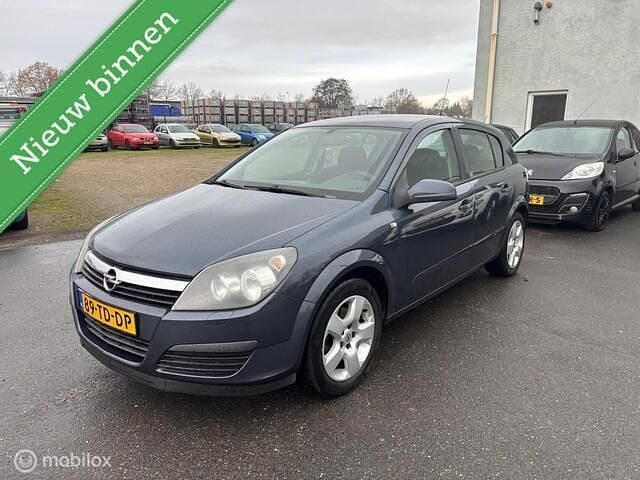 Grijs Gebruikt 2006 Opel Astra Business Hatchback | € 1.350 (Iets duurder) - Afbeelding 1/4