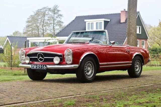 Rood Gebruikt 1968 Mercedes SL280 Cabriolet | € 69.990 - Afbeelding 1/4
