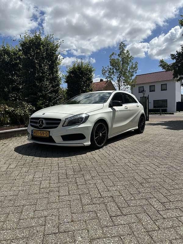 Wit Gebruikt 2013 Mercedes A180 Ambition Stationwagen | € 11.000 (Eerlijke prijs) - Afbeelding 1/4