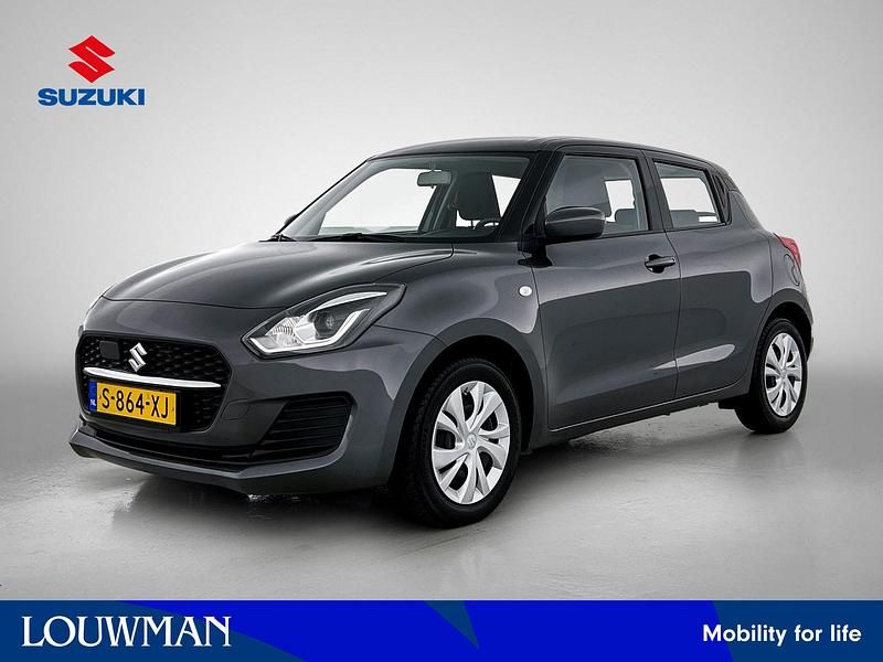 Grijs Gebruikt 2023 Suzuki Swift Comfort Hatchback | € 17.445 (Eerlijke prijs) - Afbeelding 1/4