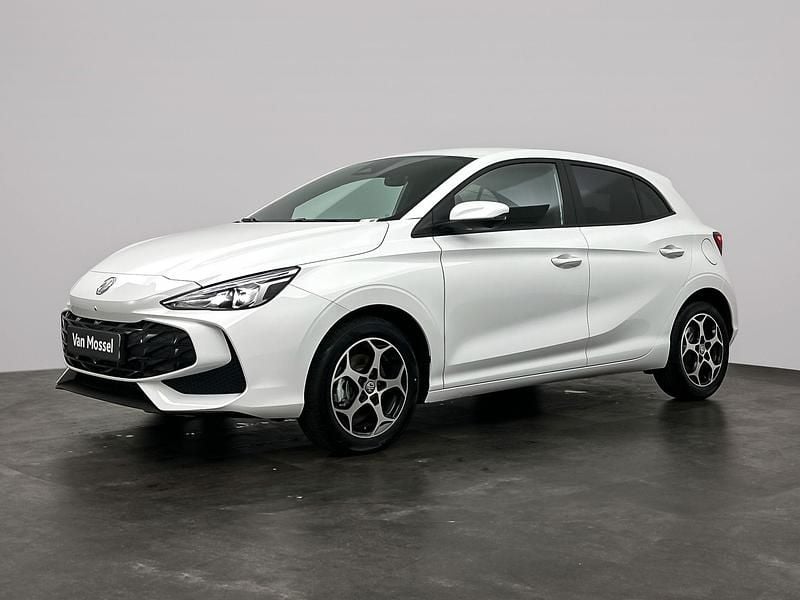 Wit Gebruikt 2024 MG MG3 Luxury Hatchback | € 21.995 (Eerlijke prijs) - Afbeelding 1/4