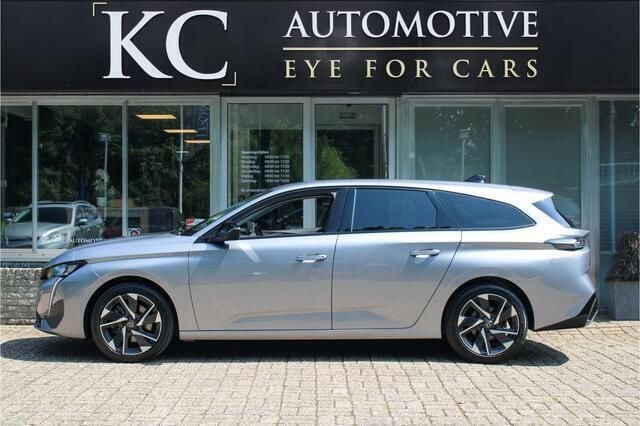 Grijs Gebruikt 2023 Peugeot 308 Allure Stationwagen | € 23.950 (Goede deal) - Afbeelding 1/4