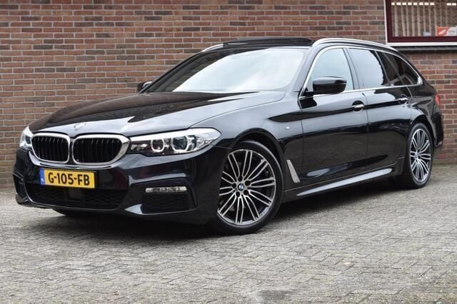 Zwart, metallic lak Gebruikt 2018 BMW 530 Executive Stationwagen | € 24.949 (Eerlijke prijs) - Afbeelding 1/4