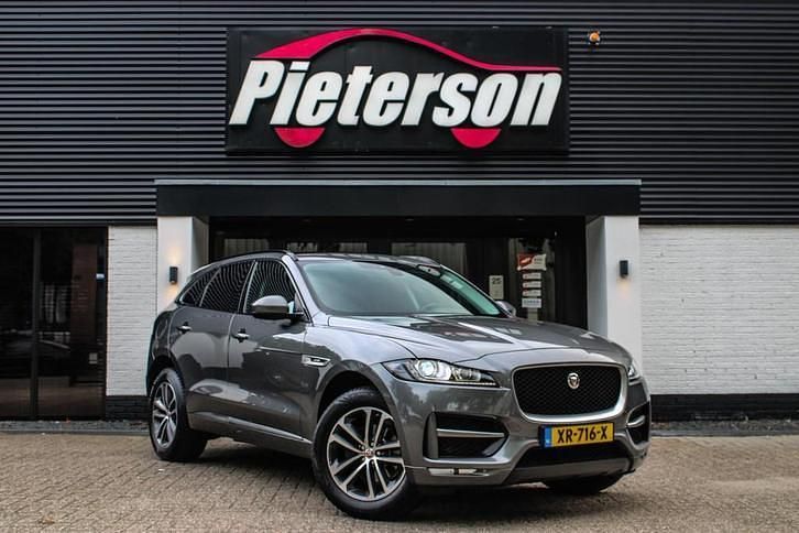Occasion Jaguar F-Pace Portfolio 180 PK (132 kW) 2017 Grijs SUV