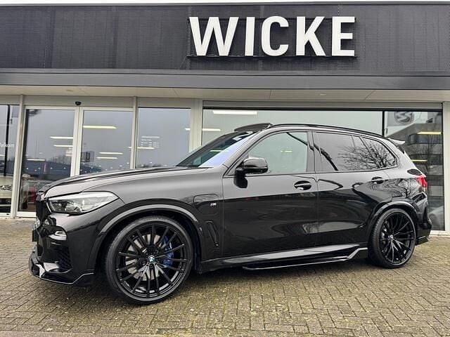 Zwart Occasion 2021 BMW X5 SUV | € 46.900 (Eerlijke prijs) - Afbeelding 1/4