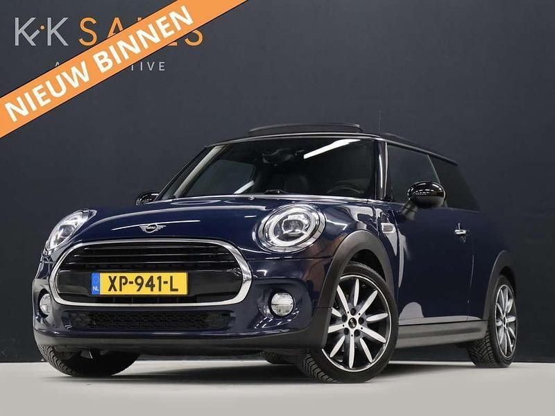 Blauw Gebruikt 2019 Mini Cooper Chili Hatchback | € 14.940 (Goede deal) - Afbeelding 1/4