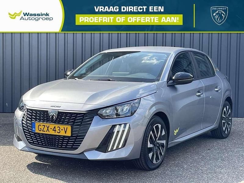 Grijs Nieuw 2025 Peugeot 208 Style Hatchback | € 21.940 (Super prijs) - Afbeelding 1/4