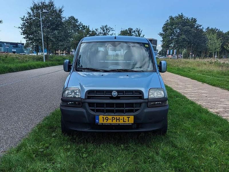 Occasion Fiat Doblò 103 PK (75 kW) 2004 Blauw MPV