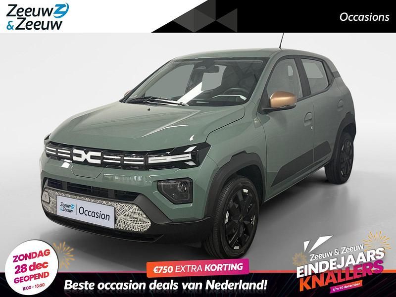 Lichen kaki dqh Gebruikt 2024 Dacia Spring Extreme Hatchback | € 19.735 - Afbeelding 1/4