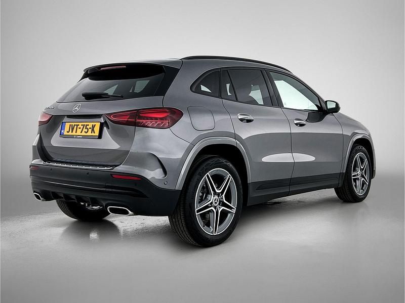 Occasion Mercedes GLA250 AMG line 218 PK (160 kW) 2024 Grijs (metallic) SUV