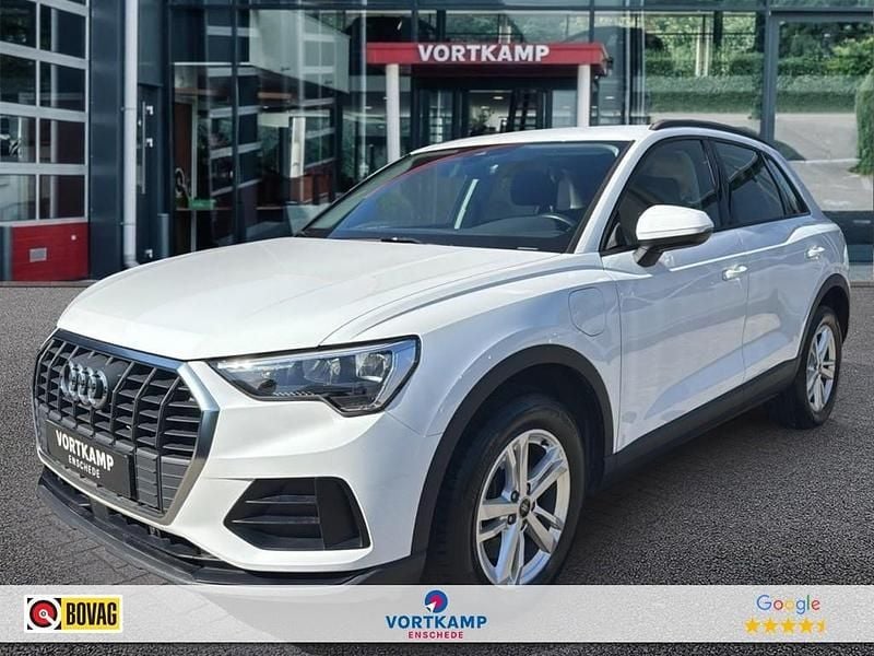 Wit Gebruikt 2022 Audi Q3 SUV | € 28.950 (Super prijs) - Afbeelding 1/4
