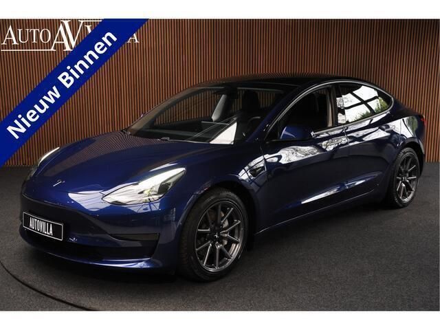 Zwart Gebruikt 2021 Tesla Model 3 Standard Range Sedan | € 27.750 (Duur) - Afbeelding 1/4
