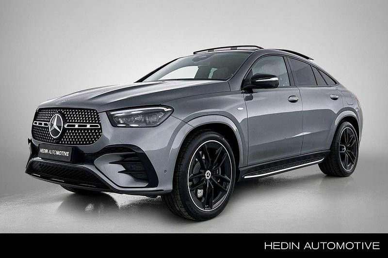 Grijs Nieuw 2025 Mercedes GLE400 Sport Edition Coupé | € 122.655 (Eerlijke prijs) - Afbeelding 1/4