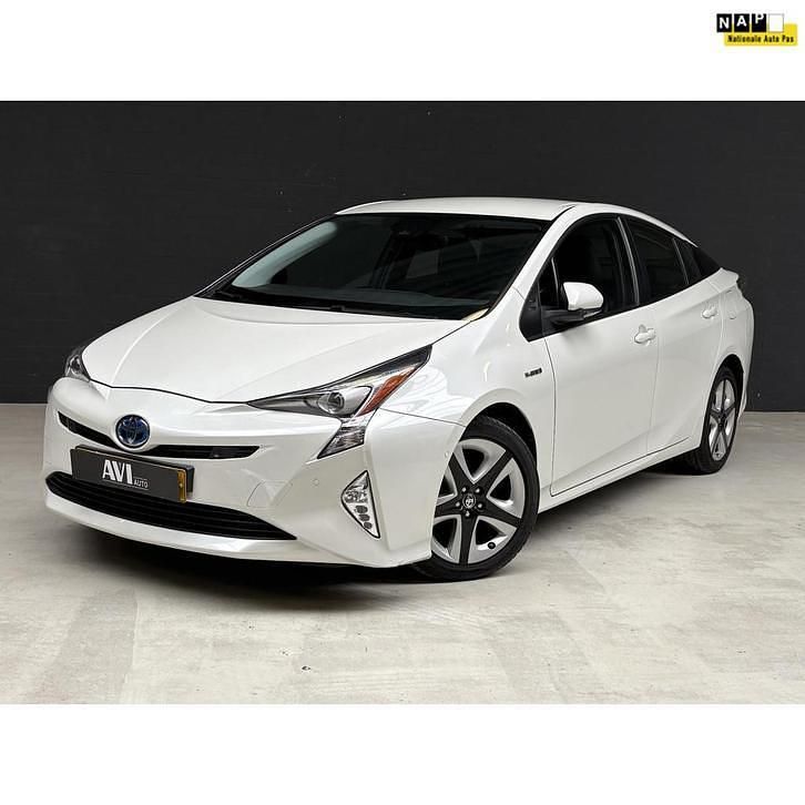 Gebruikt 2016 Toyota Prius Executive | € 17.950 - Afbeelding 1/1