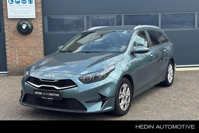 Grijs Gebruikt 2022 Kia Ceed Sportswagon Stationwagen | € 18.945 (Eerlijke prijs) - Afbeelding 1/4