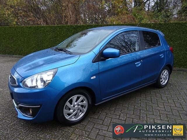 Blauw Gebruikt 2019 Mitsubishi Space Star Active Hatchback | € 8.450 (Goede deal) - Afbeelding 1/4
