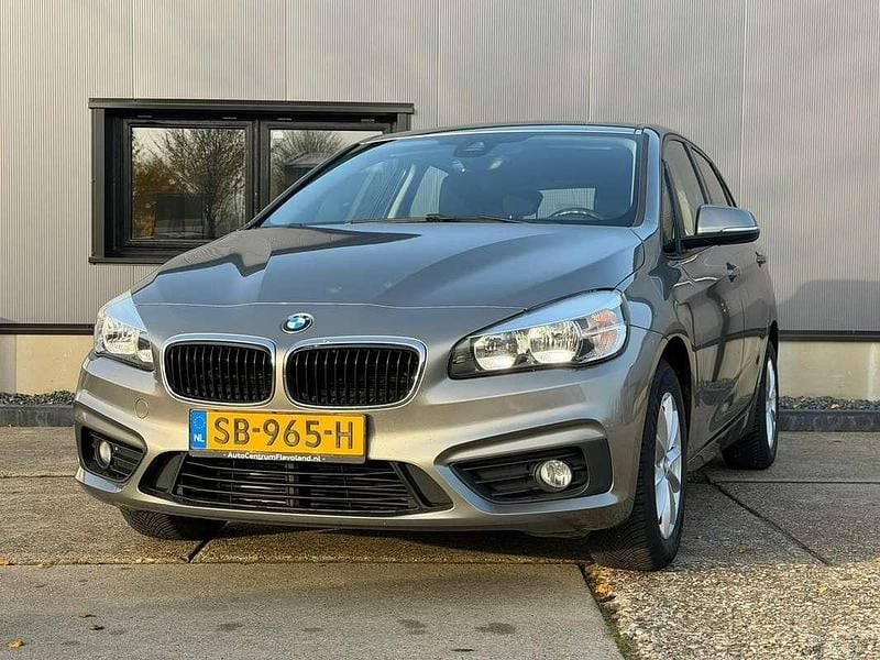 Grijs Gebruikt 2017 BMW 216 Active Tourer MPV | € 13.250 (Eerlijke prijs) - Afbeelding 1/4