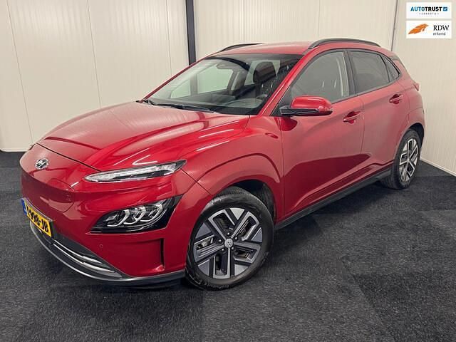 Occasion Hyundai Kona 100 kW (136 PK) 2022 Rood (metallic) SUV