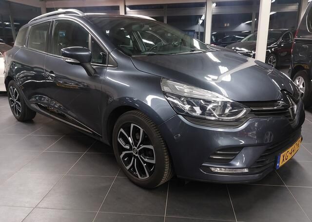 Grijs Gebruikt 2019 Renault Clio GrandTour Zen Stationwagen | € 12.750 - Afbeelding 1/4