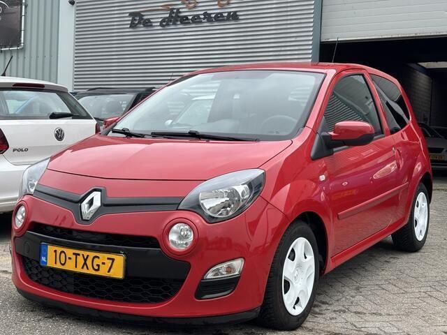 Rood Gebruikt 2012 Renault Twingo Collection Hatchback | € 2.990 (Eerlijke prijs) - Afbeelding 1/4