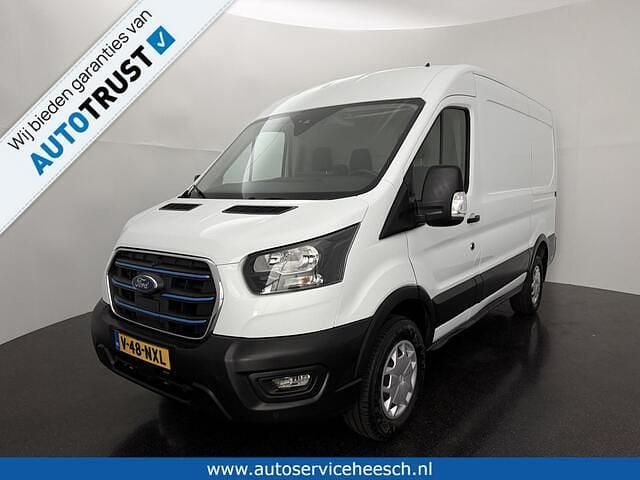 Wit Occasion 2023 Ford E-Transit Van | € 21.950 - Afbeelding 1/4