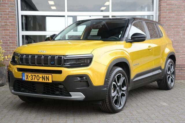 Geel Gebruikt 2024 Jeep Avenger EV Summit SUV | € 28.950 (Eerlijke prijs) - Afbeelding 1/4