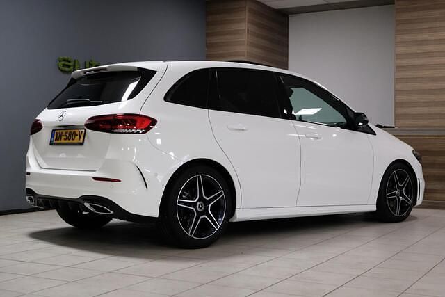 Occasion Mercedes B180 AMG 136 PK (100 kW) 2019 Wit, metallic lak MPV