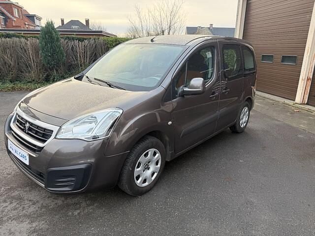 Occasion Peugeot TePee Active 98 PK (72 kW) 2016 Grijs Stationwagen