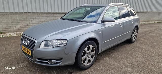 Grijs Gebruikt 2007 Audi A4 Stationwagen | € 1.600 (Eerlijke prijs) - Afbeelding 1/4