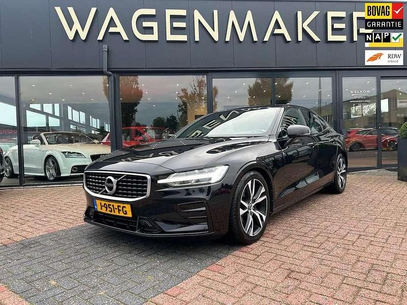Zwart Gebruikt 2020 Volvo S60 R-Design Sedan | € 21.950 (Goede deal) - Afbeelding 1/4