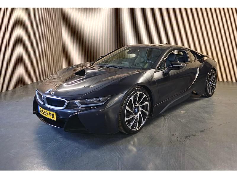 Zwart Gebruikt 2016 BMW i8 Coupé | € 69.950 - Afbeelding 1/4