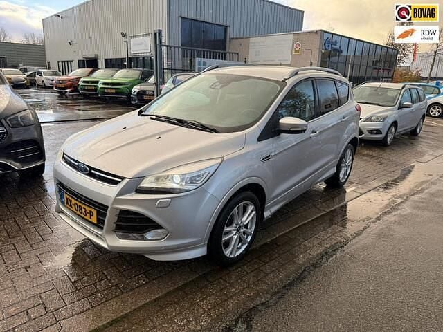 Grijs Gebruikt 2015 Ford Kuga Titanium SUV | € 10.950 (Eerlijke prijs) - Afbeelding 1/4