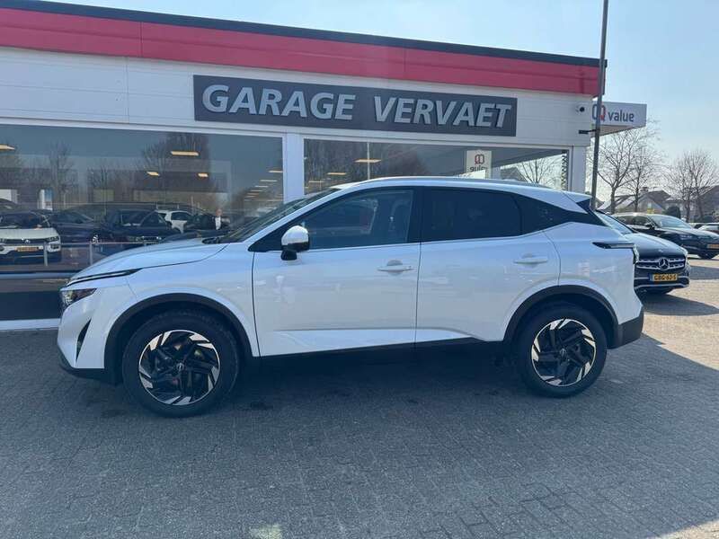 Wit Gebruikt 2024 Nissan Qashqai N-Connecta SUV | € 33.950 (Goede deal) - Afbeelding 1/4