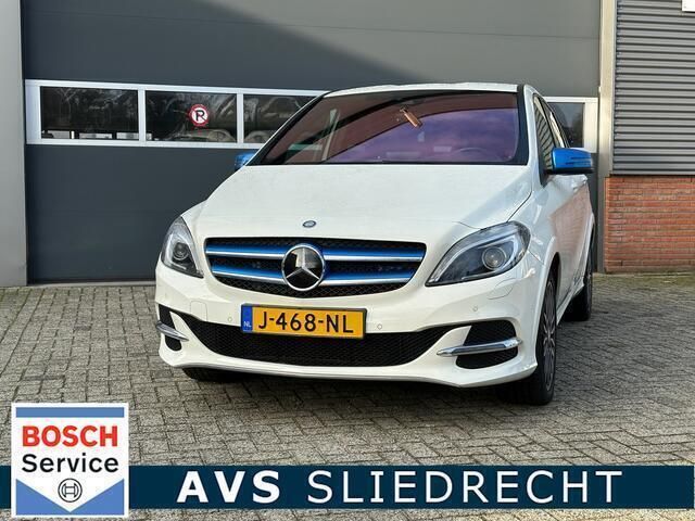 Wit Gebruikt 2018 Mercedes B250e Prestige MPV | € 14.950 (Eerlijke prijs) - Afbeelding 1/4