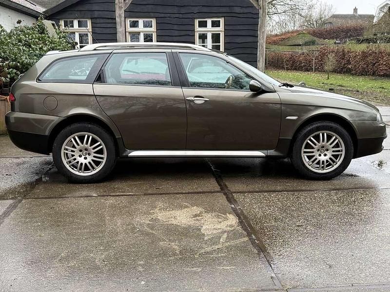 Occasion Alfa Romeo 156 Distinctive 150 PK (110 kW) 2006 Bruin Stationwagen