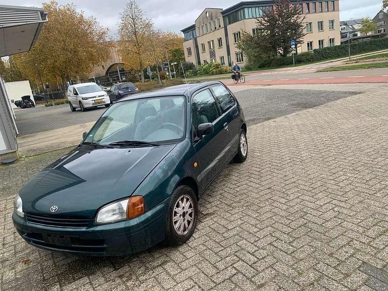 Occasion Toyota Starlet Edition 75 PK (55 kW) 1999 Groen Hatchback