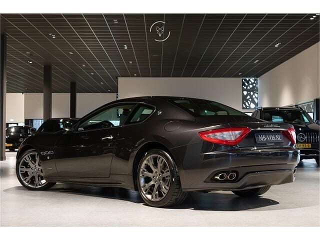 Occasion Maserati Granturismo 441 PK (324 kW) 2011 Grijs Coupé
