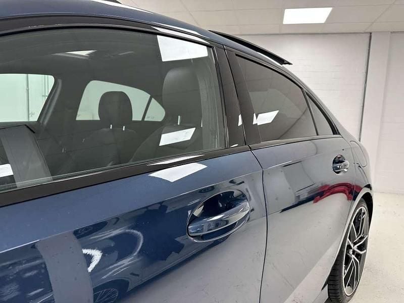 Occasion Mercedes A35 AMG AMG 306 PK (225 kW) 2020 Blauw Sedan