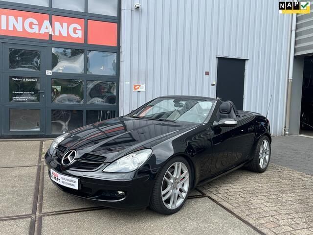 Zwart Gebruikt 2007 Mercedes SLK200 Cabriolet | € 9.450 (Eerlijke prijs) - Afbeelding 1/4
