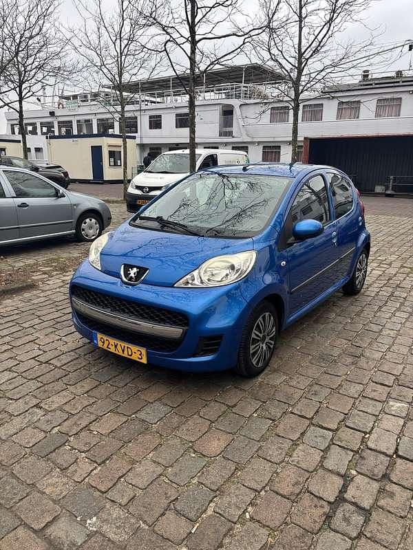 Gebruikt 2010 Peugeot 107 Filou Hatchback | € 1.950 (Eerlijke prijs) - Afbeelding 1/4
