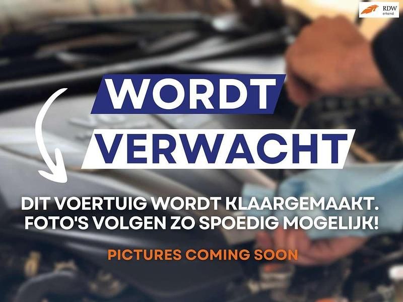 Rood Gebruikt 2002 Mercedes CLK320 Elegance Coupé | € 4.950 (Super prijs) - Afbeelding 1/3