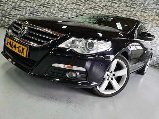Zwart Gebruikt 2008 VW CC R Sedan | € 8.595 (Goede deal) - Afbeelding 1/4
