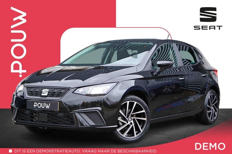 Zwart Gebruikt 2024 Seat Ibiza Business Hatchback | € 22.450 (Iets duurder) - Afbeelding 1/4
