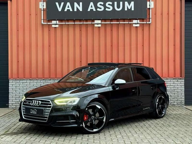 Zwart Gebruikt 2017 Audi A3 Sportback Hatchback | € 25.990 (Eerlijke prijs) - Afbeelding 1/4