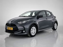 Grijs metallic Gebruikt 2024 Toyota Yaris Active Hatchback | € 22.945 (Eerlijke prijs) - Afbeelding 1/3
