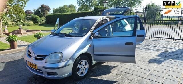 Occasion Nissan Almera Tino Visia 116 PK (85 kW) 2005 Grijs MPV
