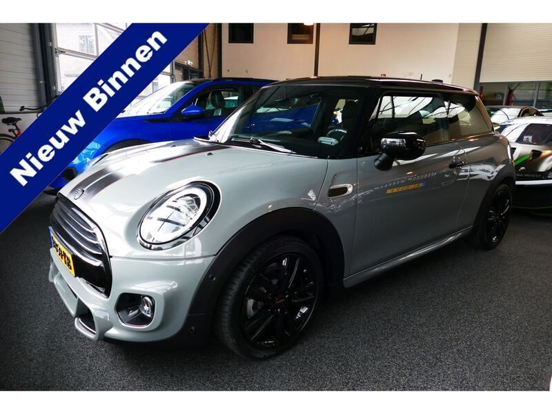 Grijs Gebruikt 2020 Mini Cooper Hatchback | € 21.949 - Afbeelding 1/4