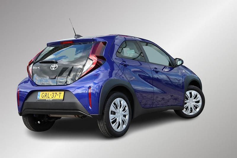 Occasion Toyota Aygo X Play 72 PK (52 kW) 2024 Blauw SUV