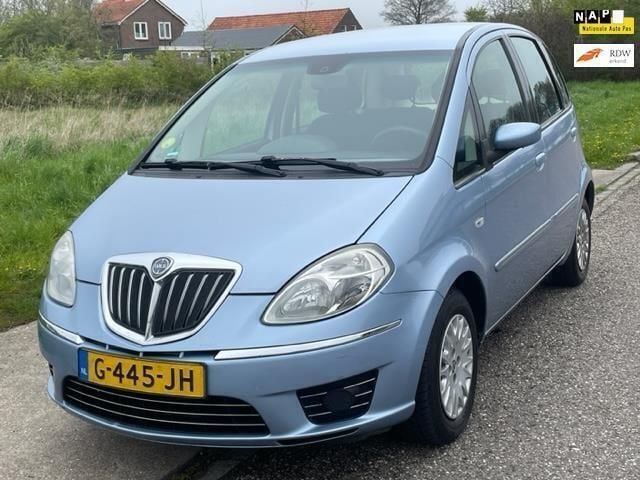 Occasion Lancia Musa 95 PK (69 kW) 2008 Blauw, metallic lak MPV